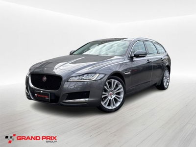 Jaguar XF Sportbrake 2.0 D 240 CV AWD aut. Prestige del 2017 usata a Castenaso
