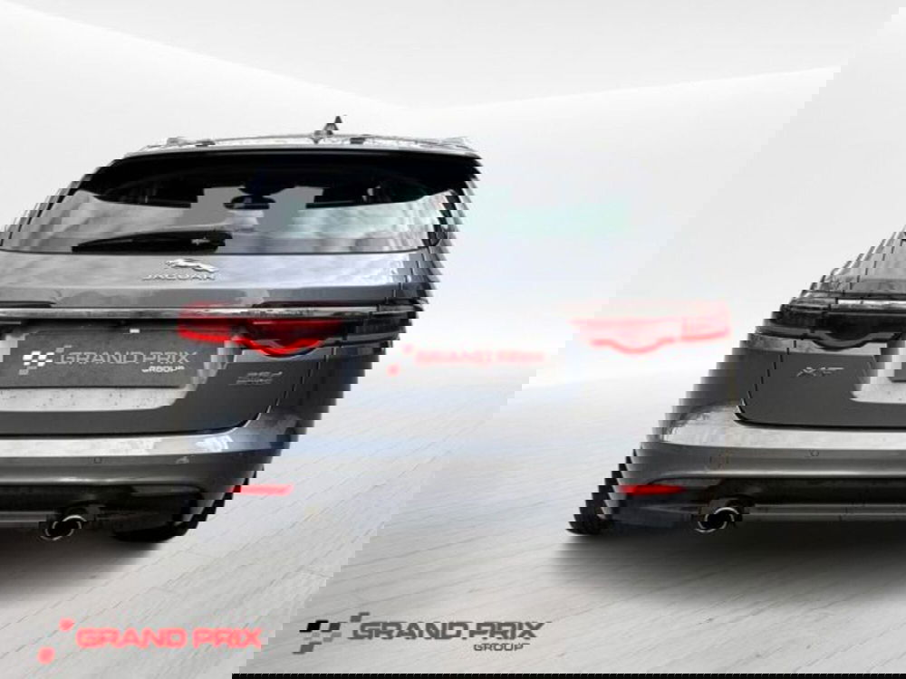 Jaguar XF Sportbrake usata a Bologna (5)