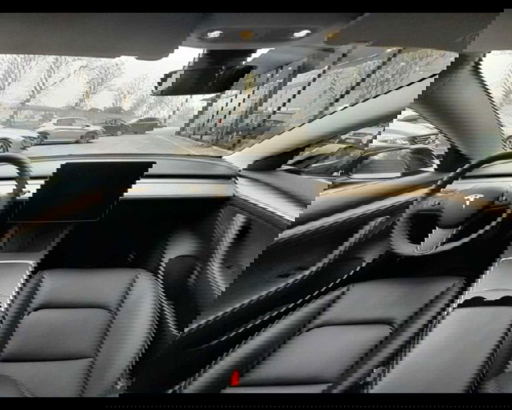 Tesla Model 3 usata a Bologna (4)