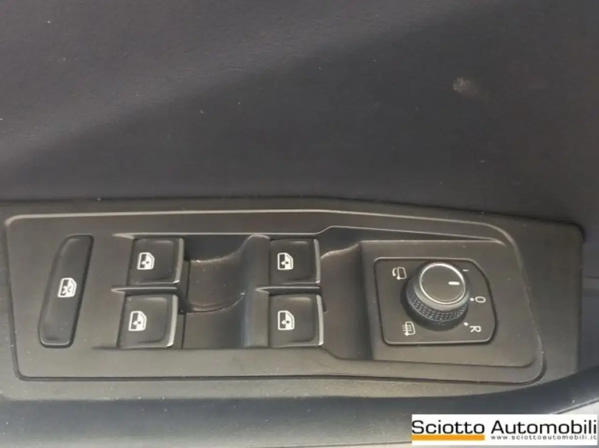 Volkswagen T-Roc usata a Messina (12)