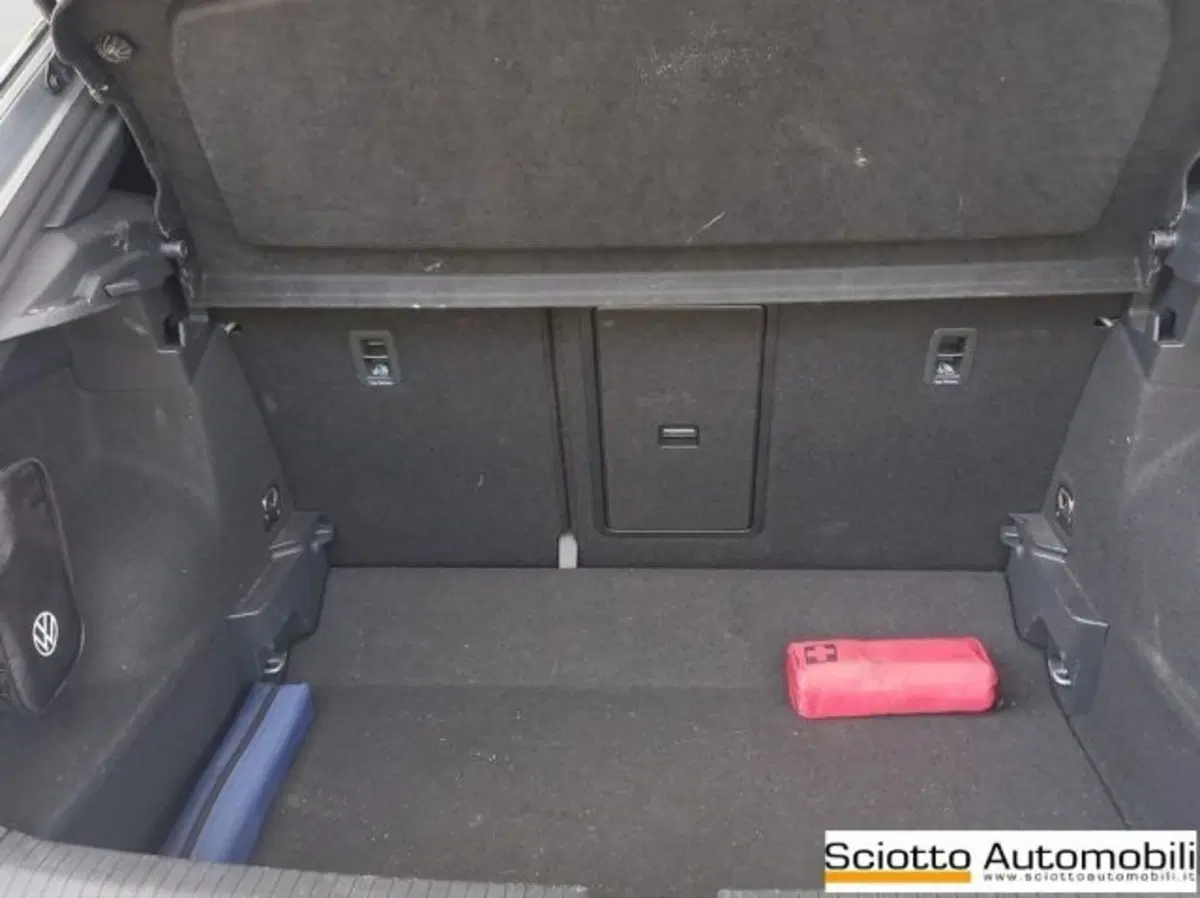Volkswagen T-Roc usata a Messina (17)