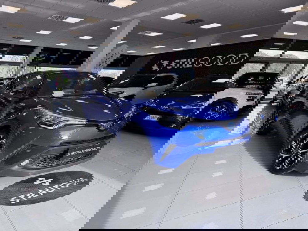 Toyota Toyota C-HR usata a Prato (3)