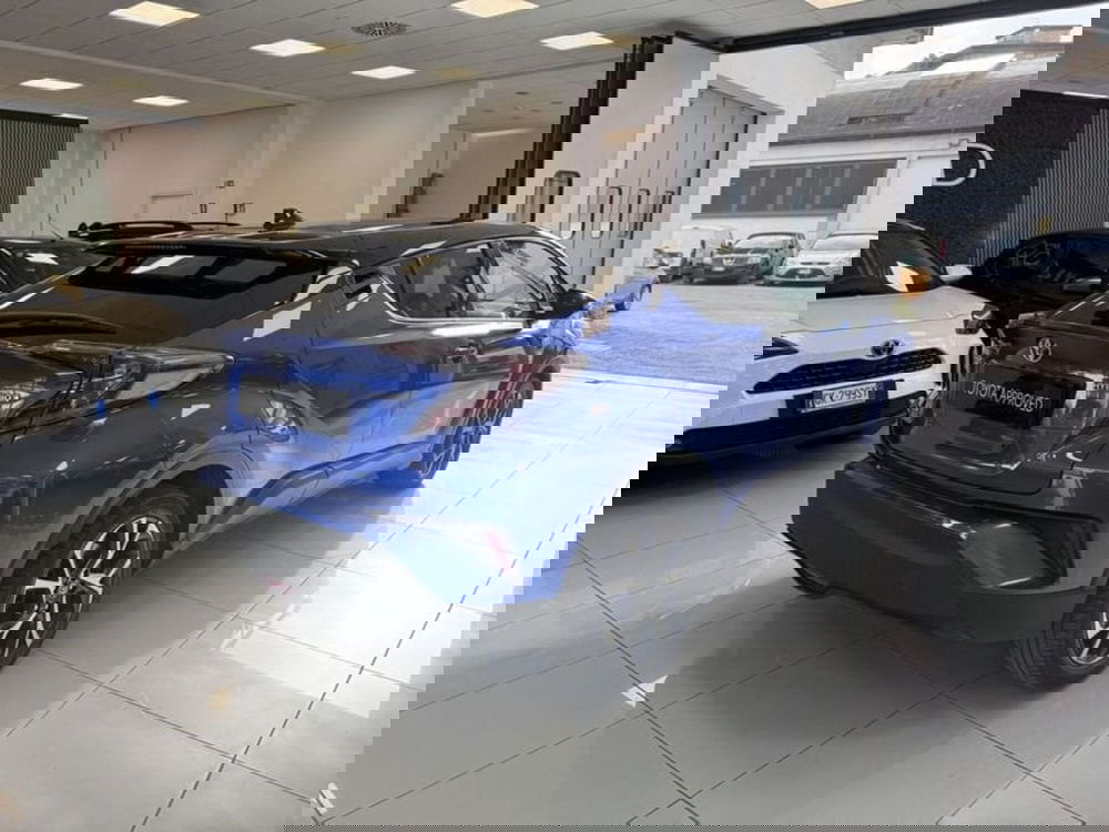 Toyota Toyota C-HR usata a Prato (4)