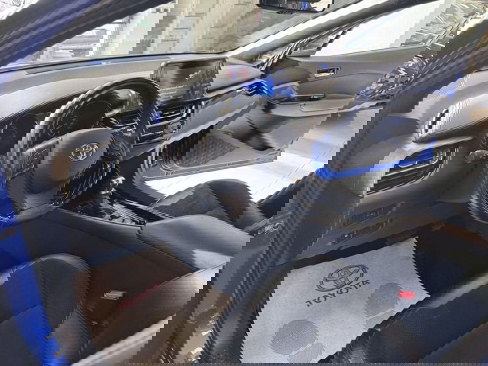 Toyota Toyota C-HR usata a Prato (7)
