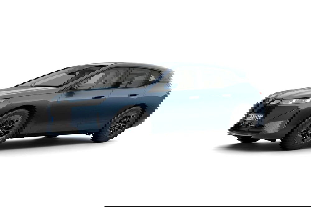 BMW iX nuova a Torino (3)