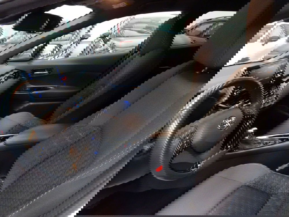 Toyota Toyota C-HR usata a Treviso (10)