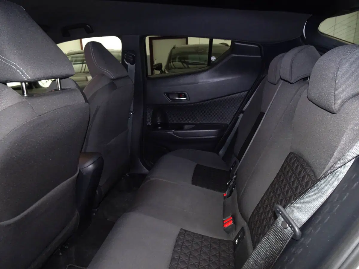 Toyota Toyota C-HR usata a Treviso (11)
