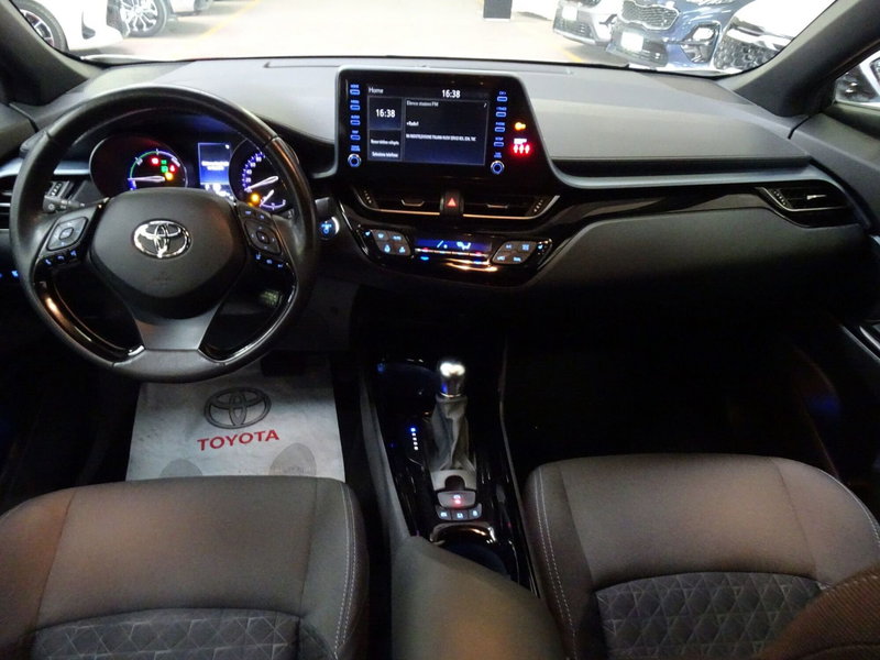 Toyota Toyota C-HR usata a Treviso (13)