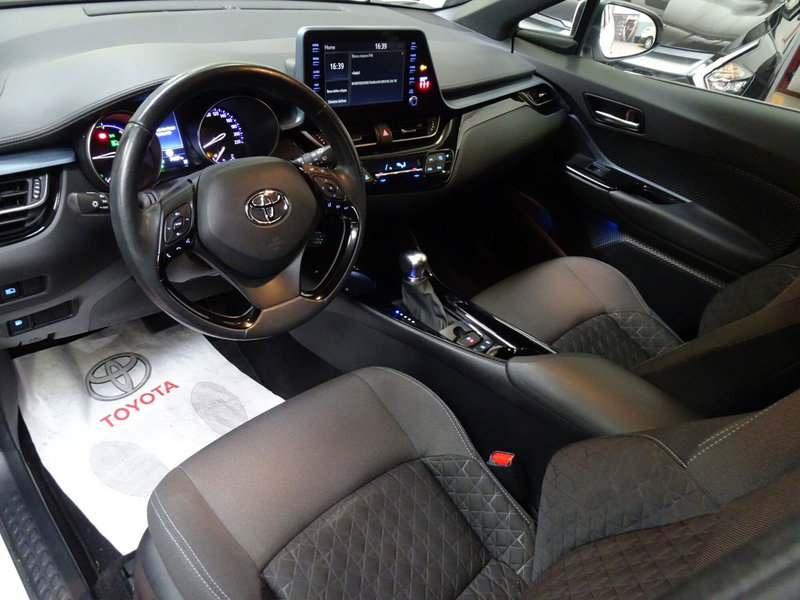 Toyota Toyota C-HR usata a Treviso (9)