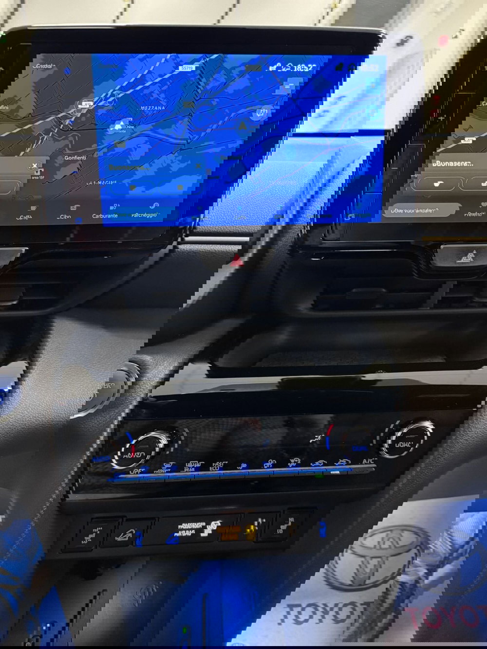 Toyota Yaris Cross usata a Prato (13)