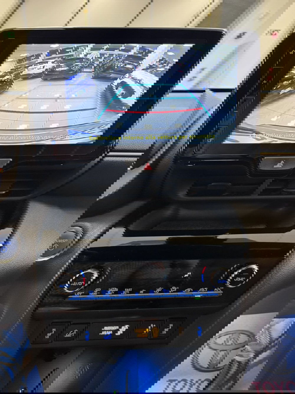 Toyota Yaris Cross usata a Prato (14)