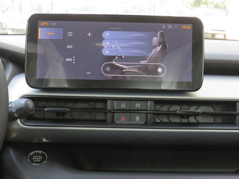 Jeep Avenger nuova a Monza e Brianza (16)