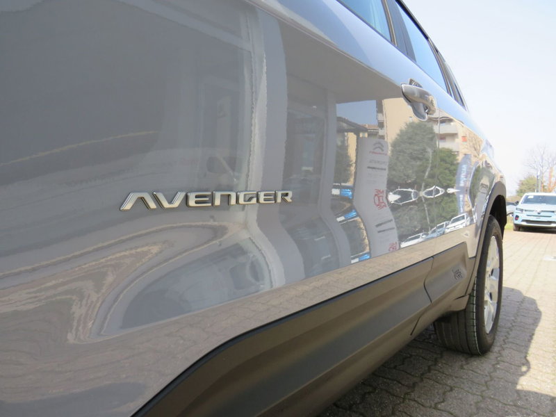 Jeep Avenger nuova a Monza e Brianza (5)