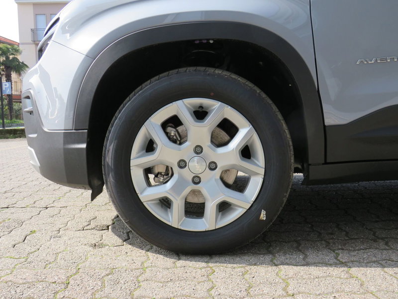 Jeep Avenger nuova a Monza e Brianza (6)