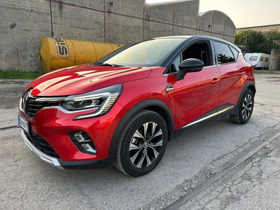 Renault Captur Full Hybrid E-Tech 145 CV Techno del 2023 usata a Lissone