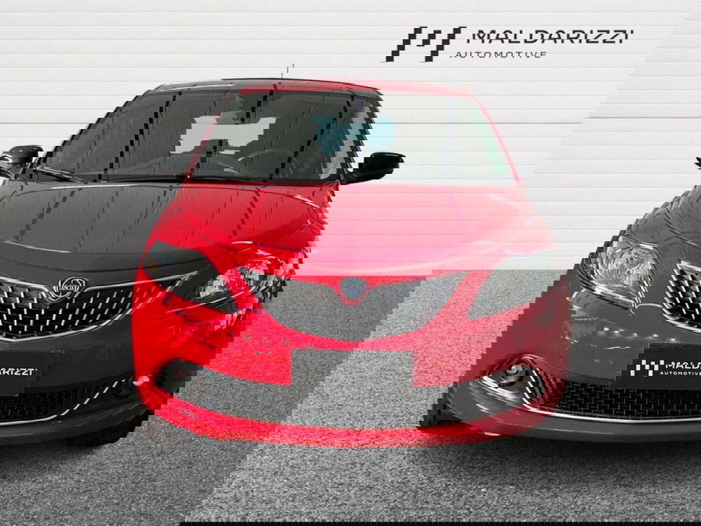 Lancia Ypsilon usata a Bari (2)