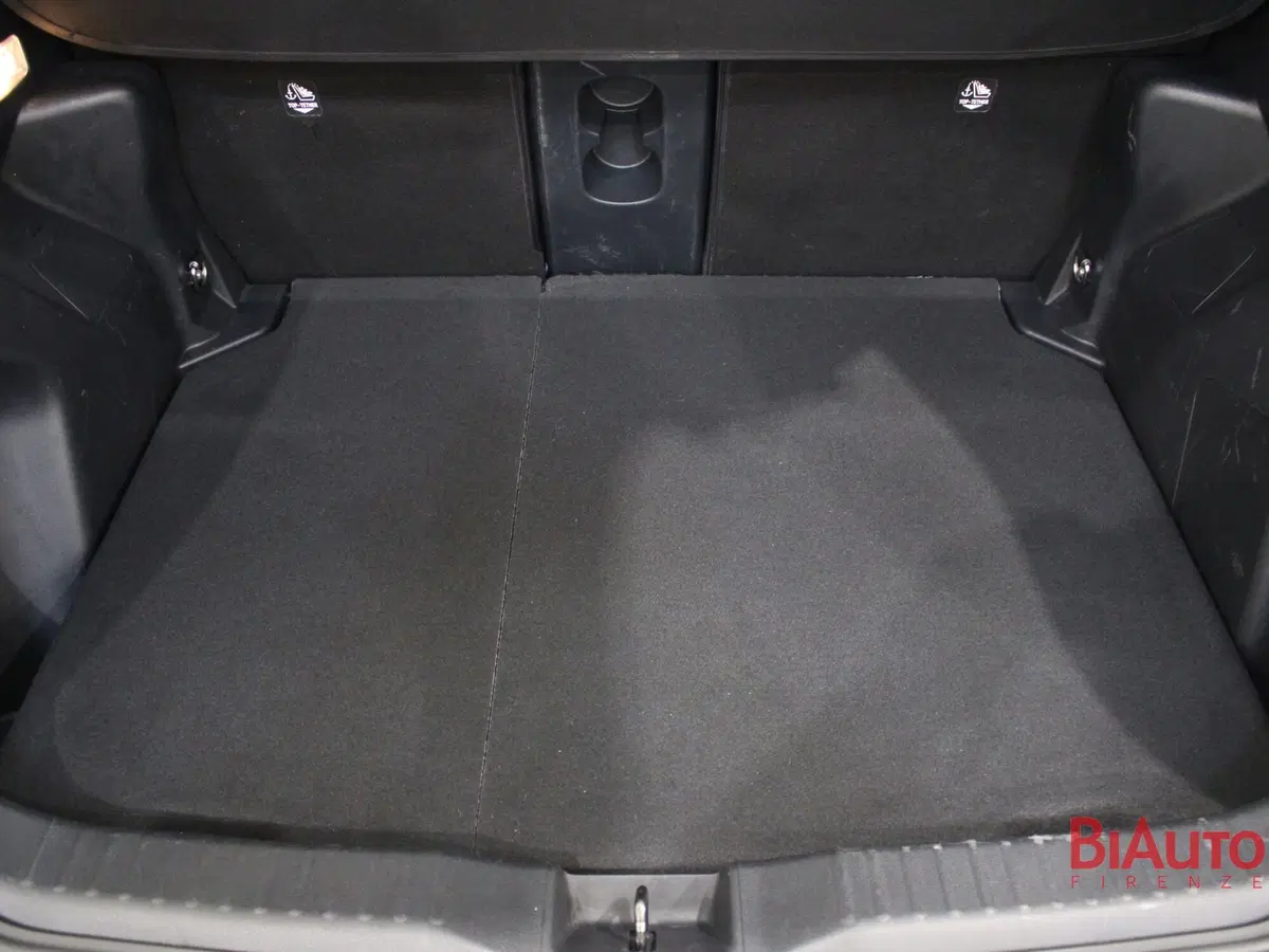 Toyota Yaris Cross usata a Firenze (9)