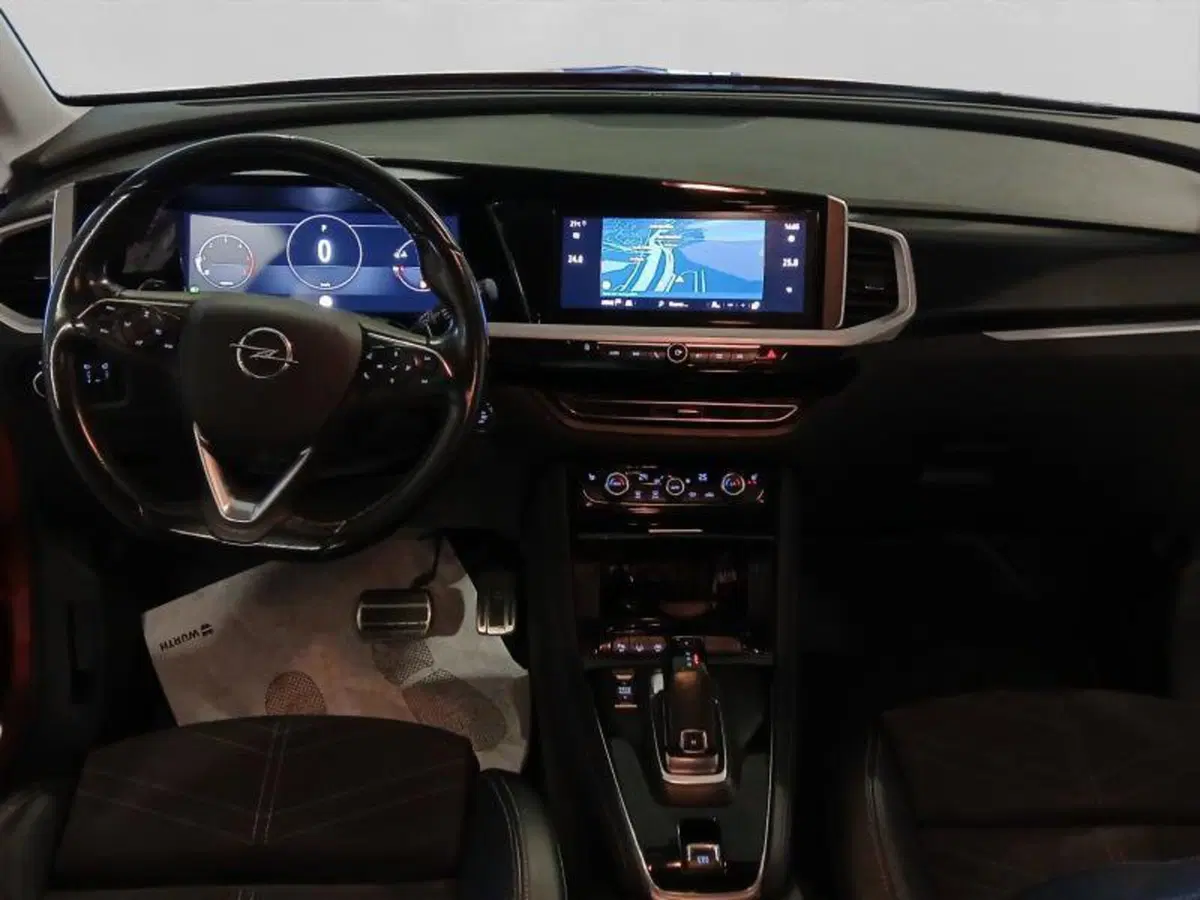 Opel Grandland usata a Genova (11)