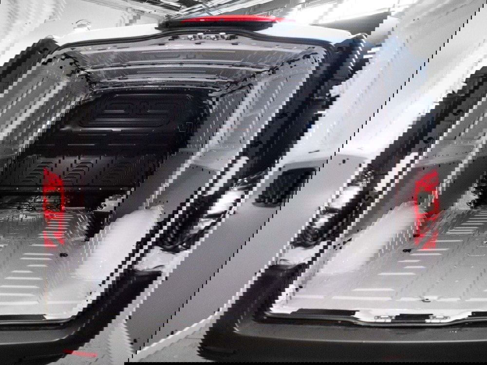 Mercedes-Benz Vito nuova a Ancona (10)