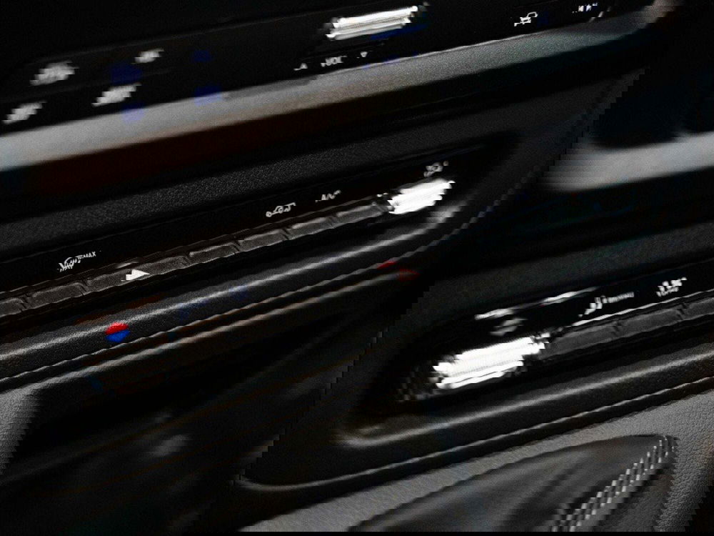 Mercedes-Benz Vito nuova a Ancona (17)