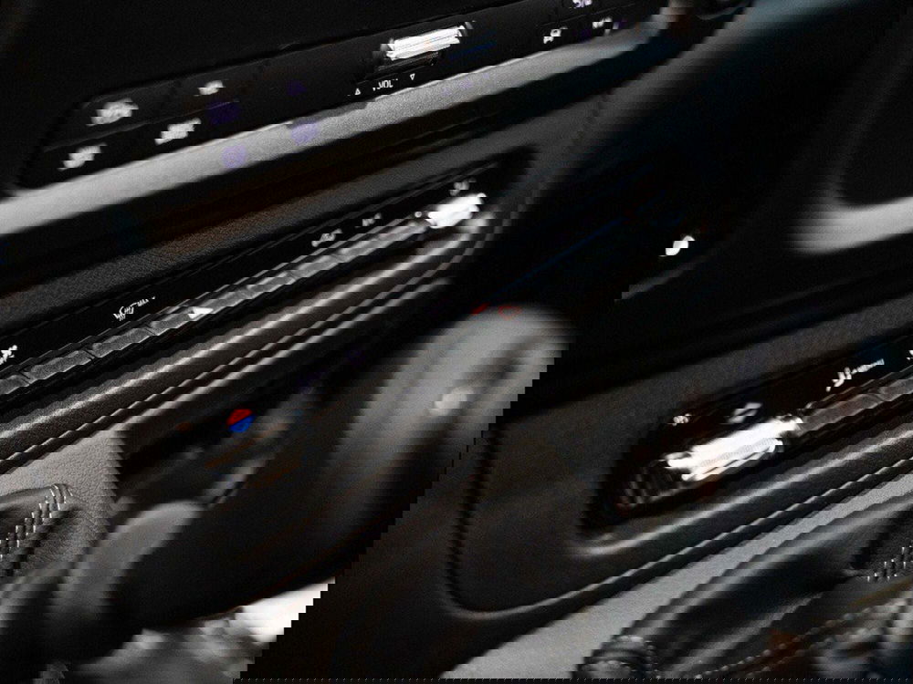 Mercedes-Benz Vito nuova a Ancona (14)