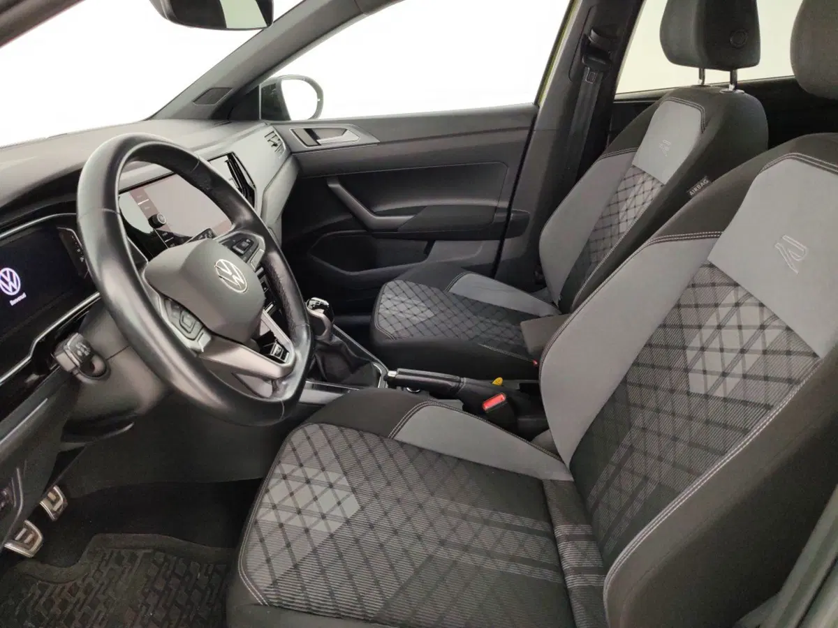 Volkswagen Taigo usata a Massa-Carrara (7)