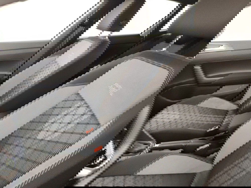 Volkswagen Taigo usata a Massa-Carrara (9)