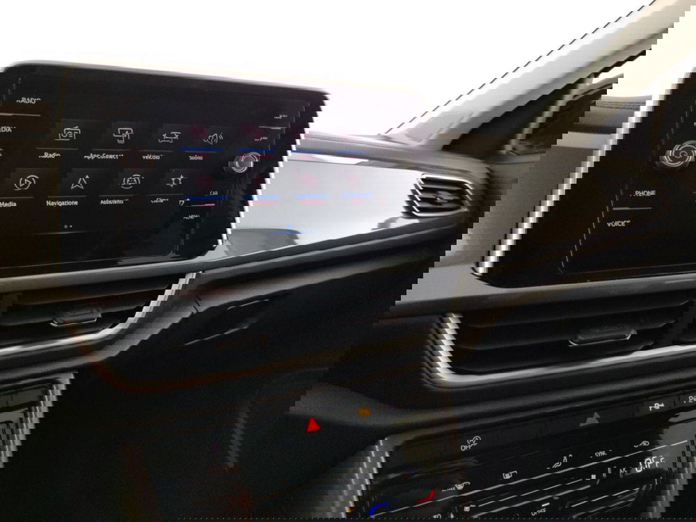 Volkswagen T-Roc usata a Massa-Carrara (12)