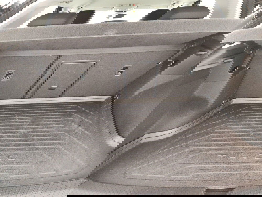 Volkswagen T-Roc usata a Massa-Carrara (16)