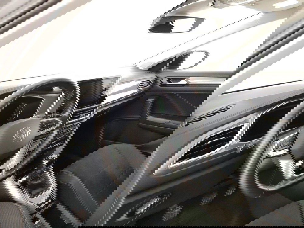 Volkswagen T-Roc usata a Massa-Carrara (8)