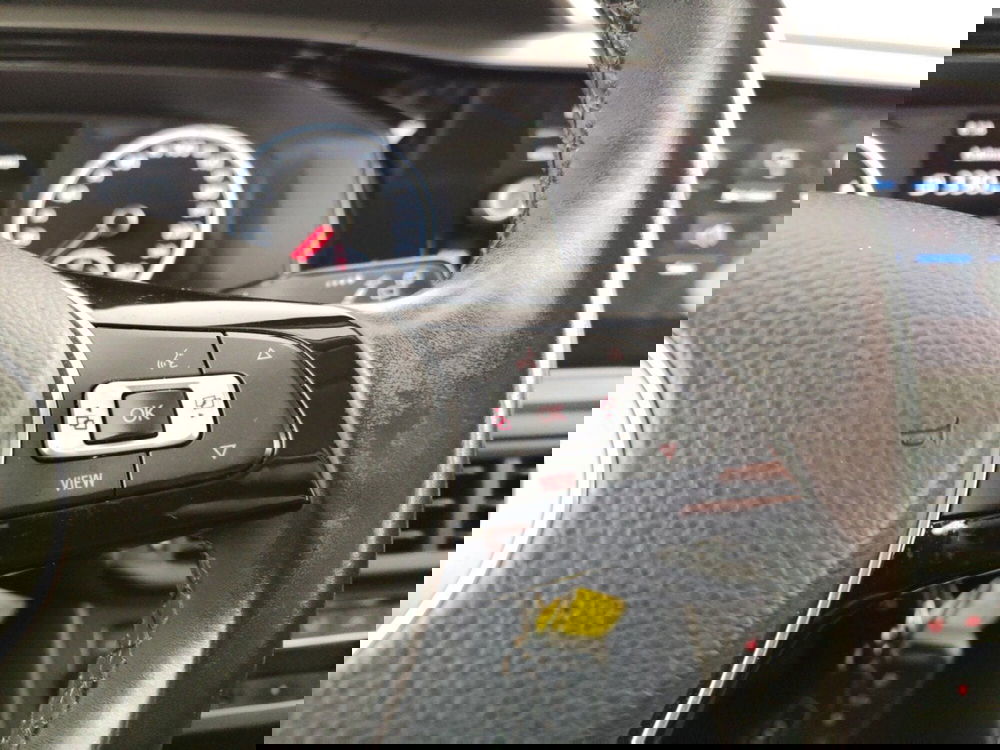 Volkswagen Polo usata a Massa-Carrara (13)