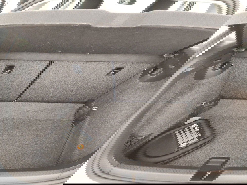 Volkswagen Polo usata a Massa-Carrara (16)