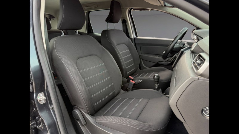 Dacia Duster usata a Palermo (6)