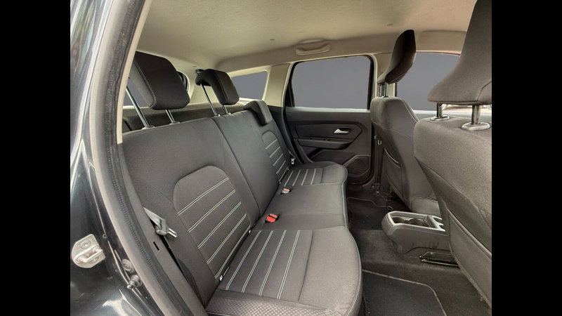 Dacia Duster usata a Palermo (7)