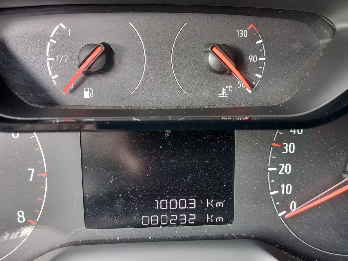 Opel Crossland usata a Lucca (12)