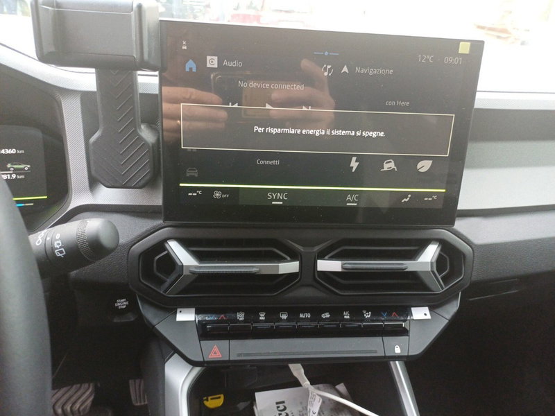 Dacia Bigster usata a Roma (11)