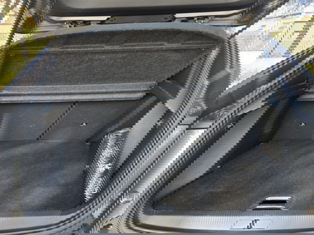 Peugeot 2008 usata a Massa-Carrara (12)