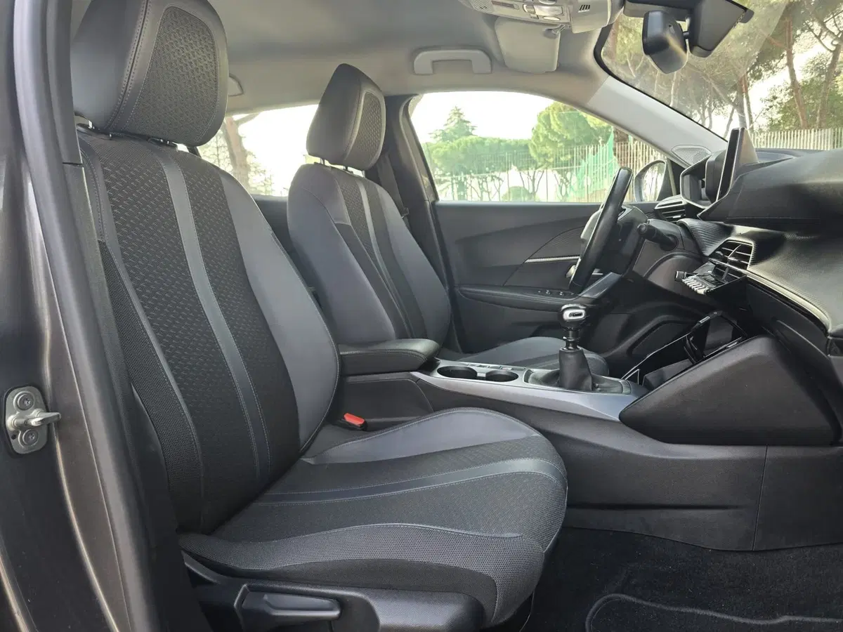 Peugeot 2008 usata a Massa-Carrara (5)