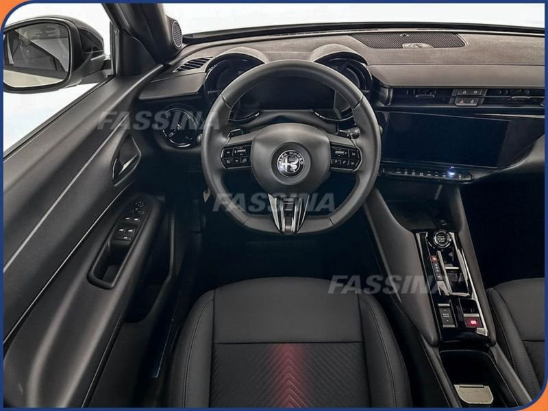 Alfa Romeo Junior nuova a Milano (10)