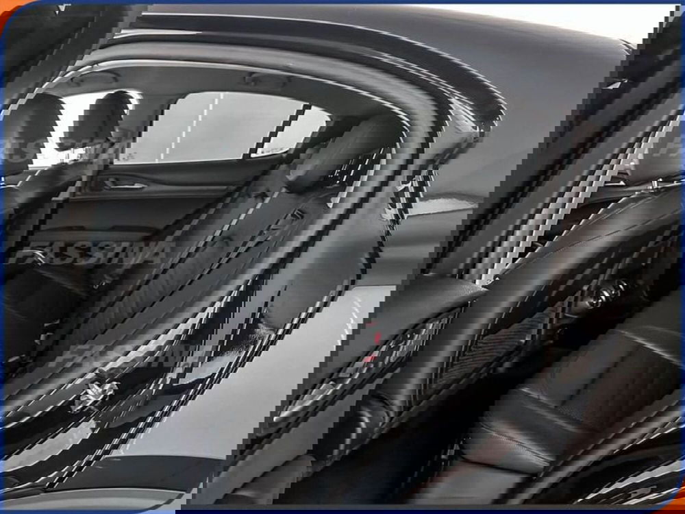 Alfa Romeo Stelvio usata a Milano (11)