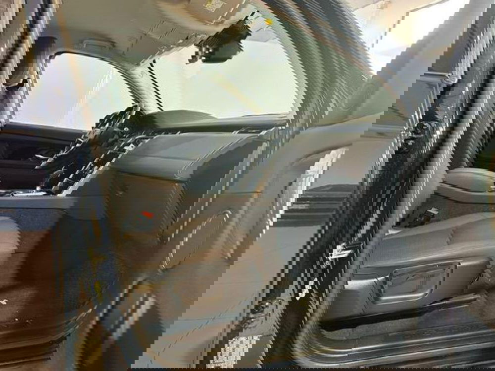 Land Rover Discovery Sport usata a Venezia (5)