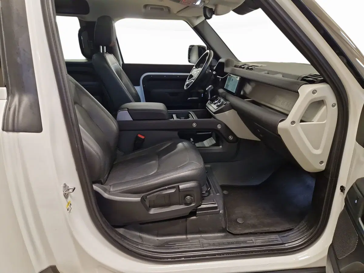 Land Rover Defender usata a Modena (15)