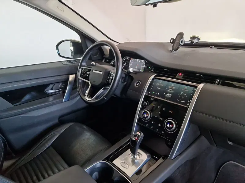 Land Rover Discovery Sport usata a Modena (10)