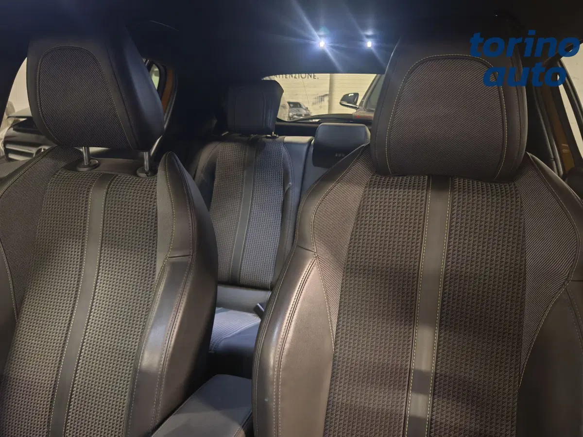 Peugeot 208 usata a Torino (7)