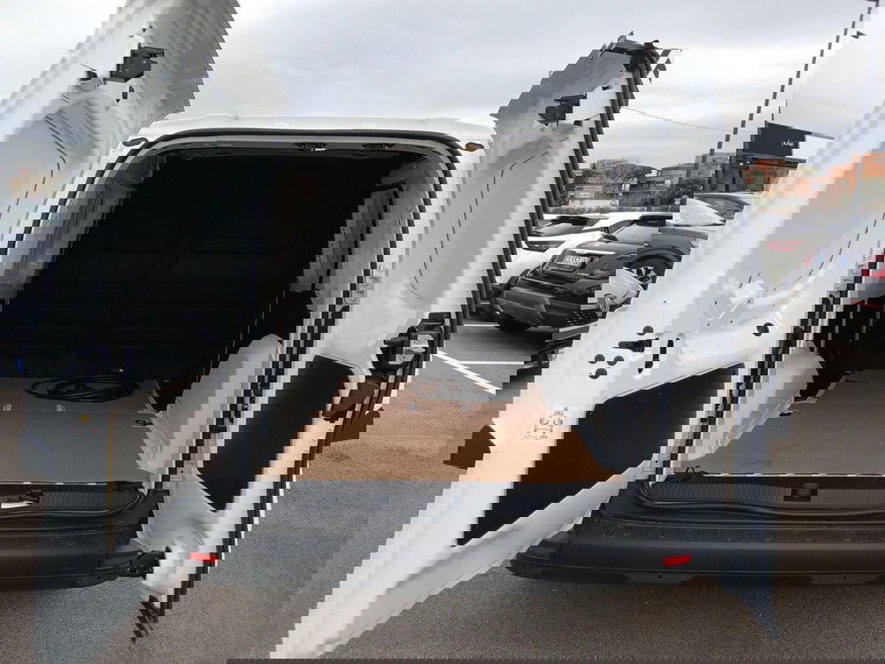 Renault Kangoo Furgone nuova a Latina (10)