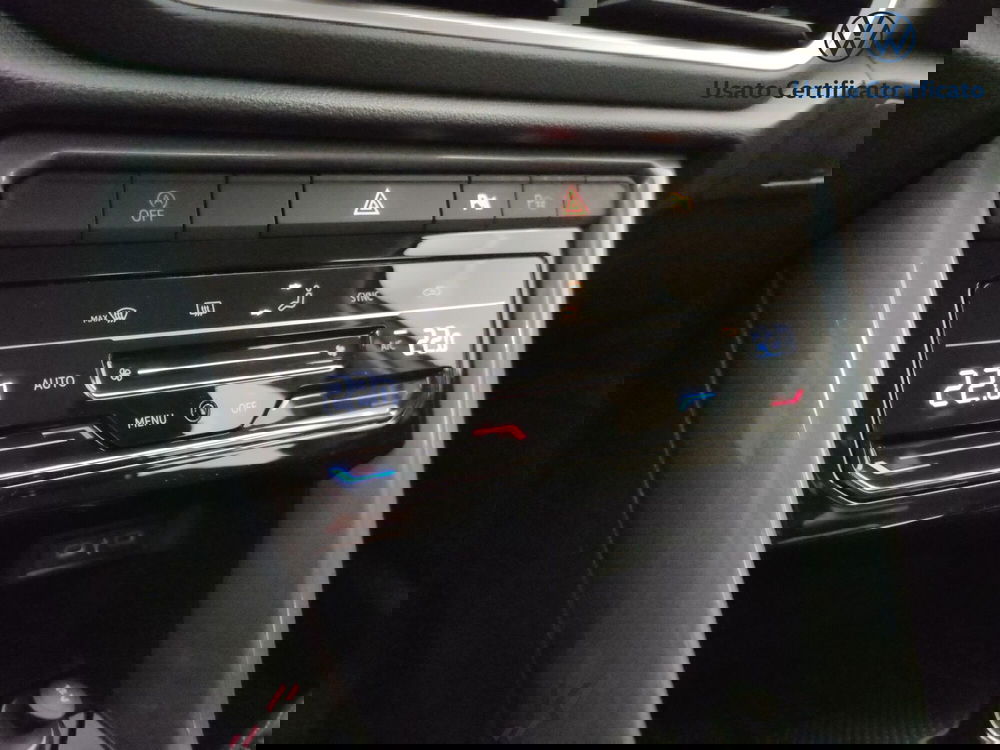 Volkswagen T-Roc usata a Varese (14)