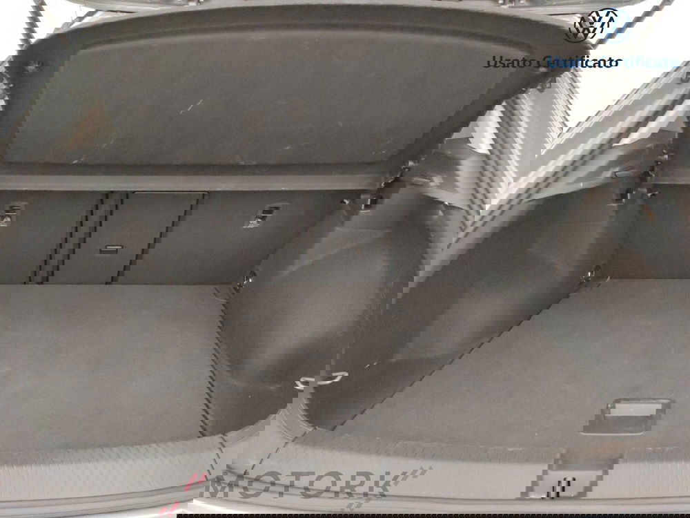Volkswagen T-Roc usata a Varese (9)