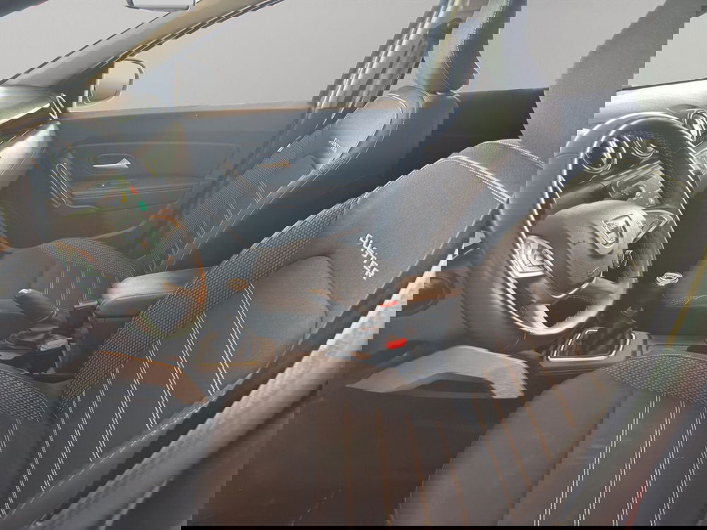 Dacia Duster usata a Perugia (12)