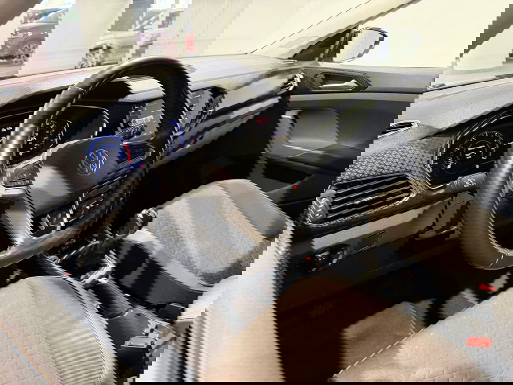 Volkswagen T-Cross usata a Genova (8)