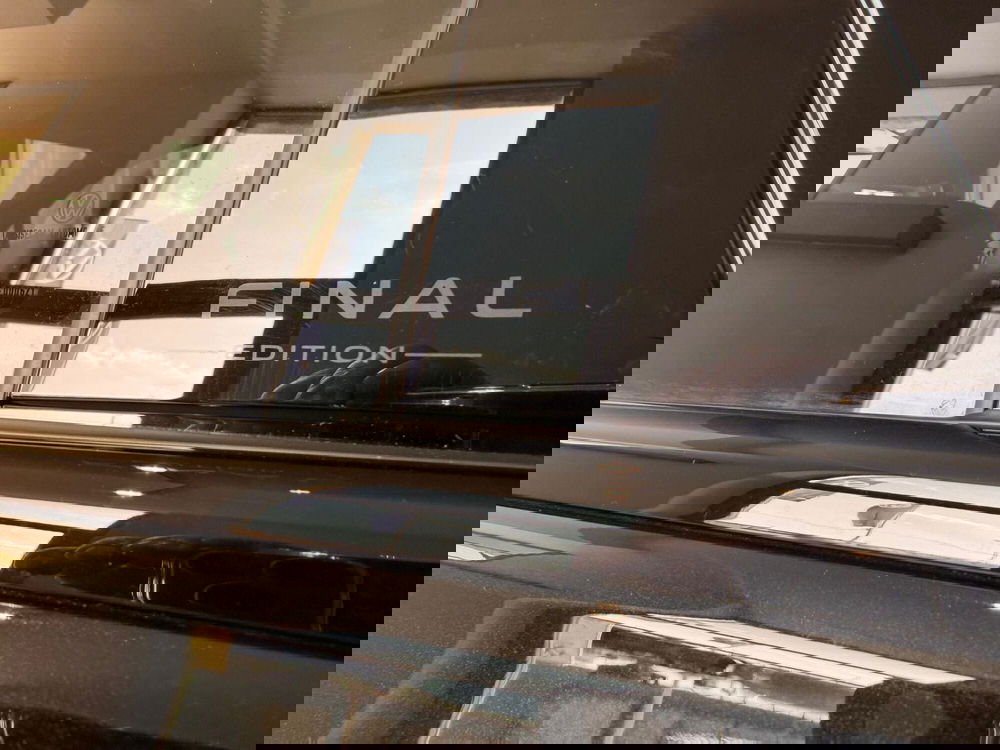 Volkswagen Touareg nuova a Genova (10)